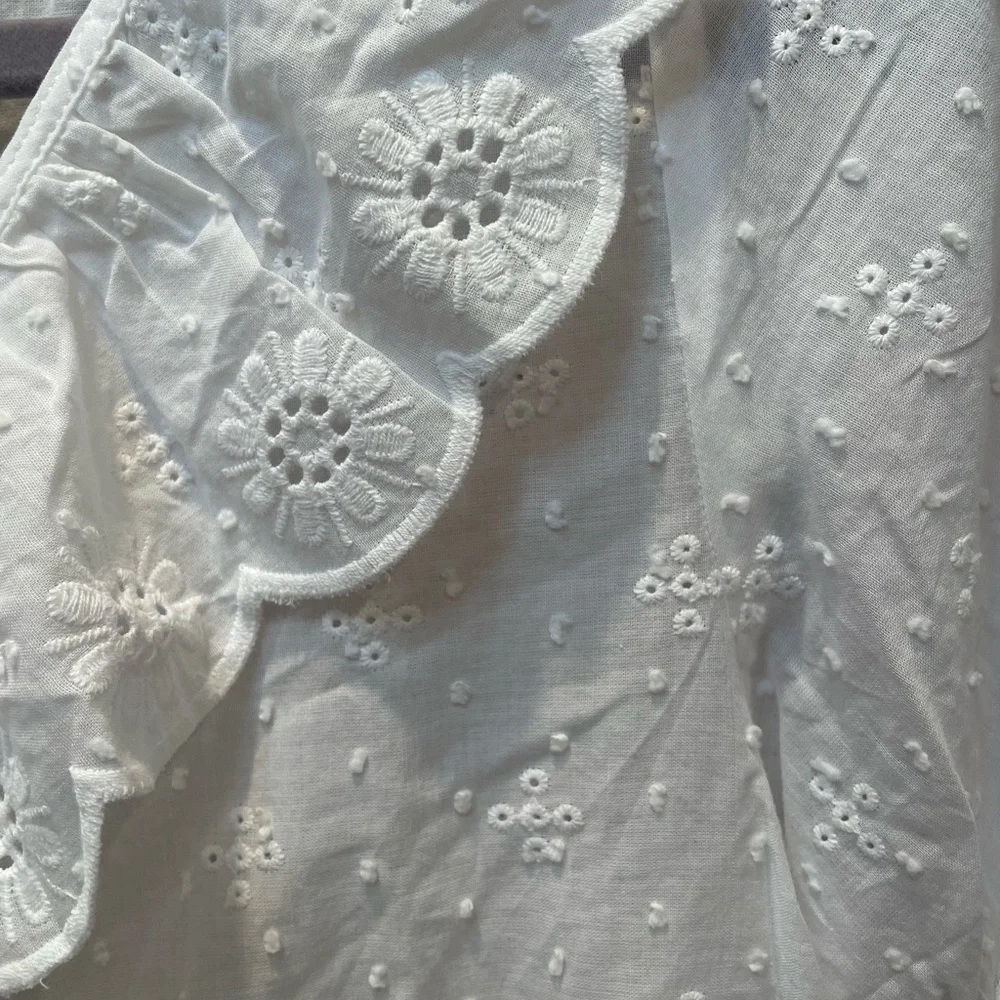 NWT LOFT Clip White Eyelet Ruffle short puff sleeve Blouse-Sz M - Picture 7 of 7